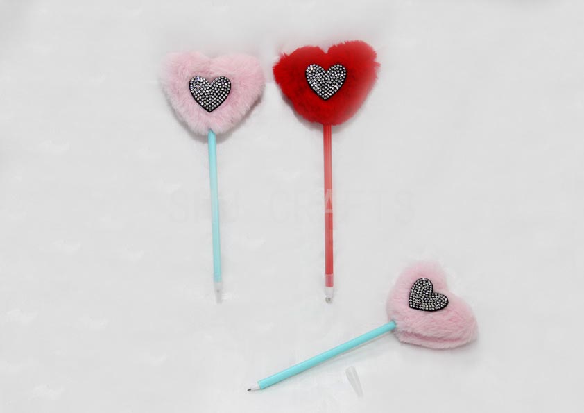 SHJ00651 Ball pens with heart shaped topper