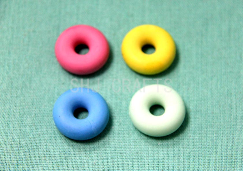 SHJ01219 Ring erasers